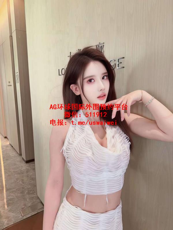 纤细柔软小女友晴昕