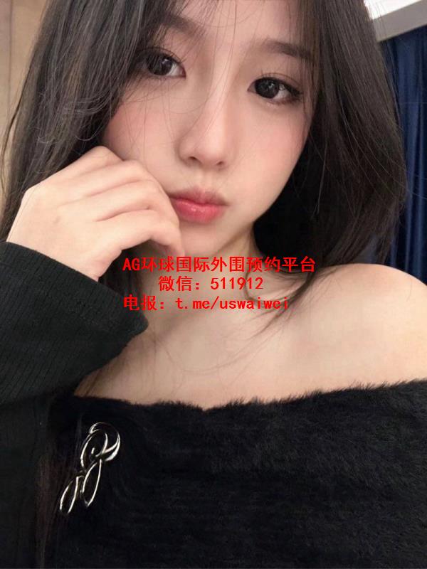 清纯性感并存小吖