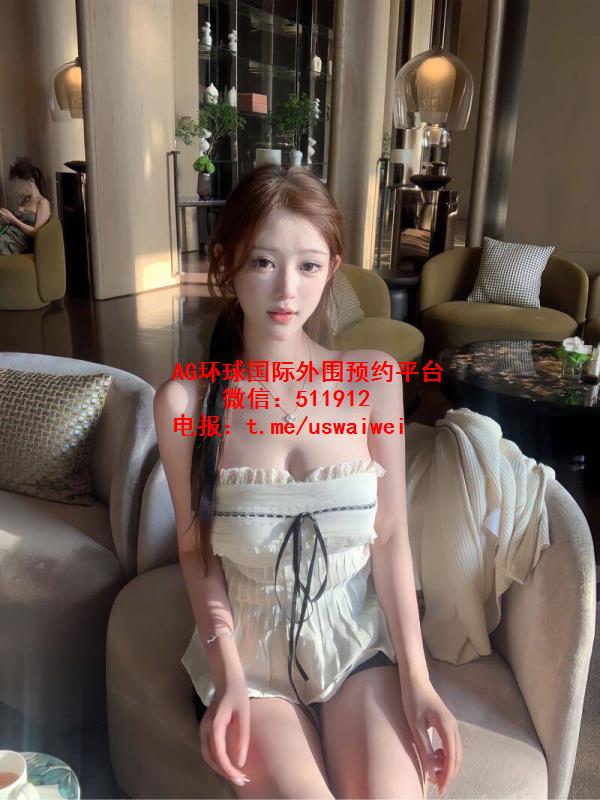 清纯氧气感美女小颖