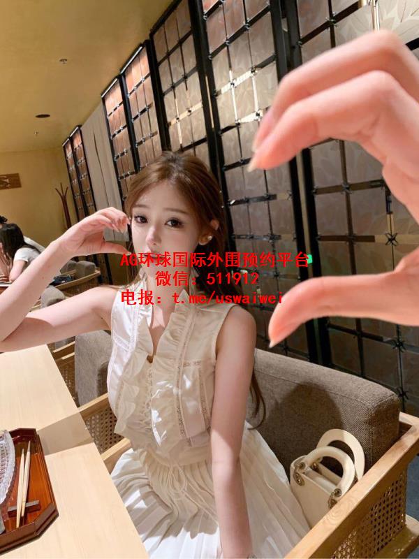 清纯氧气感美女小颖