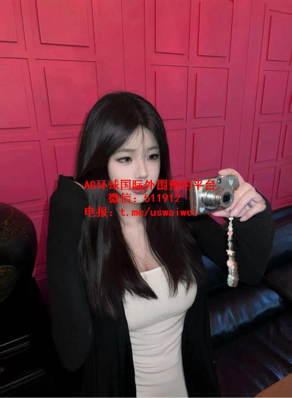 精致清冷妹妹Luvin