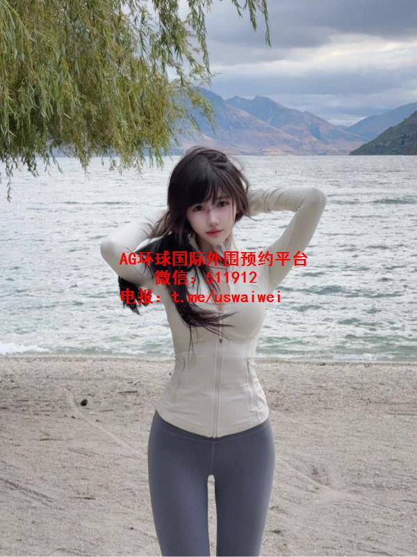 平台美妆博主Solyn