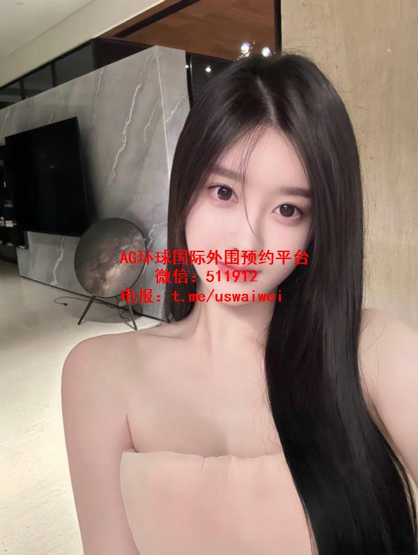 饱满曲线模特Lerin