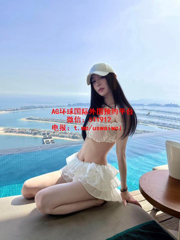 人气高颜值校花亦歆