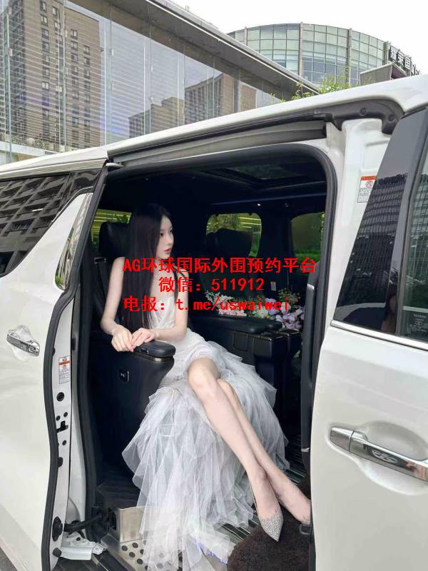 体态柔韧模特Jolene