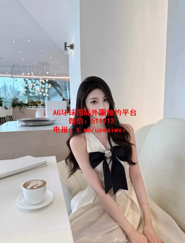 体态柔韧模特Jolene