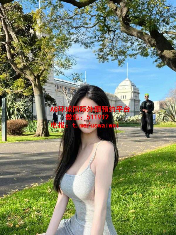 冷脸飒爽系美女Rebecca