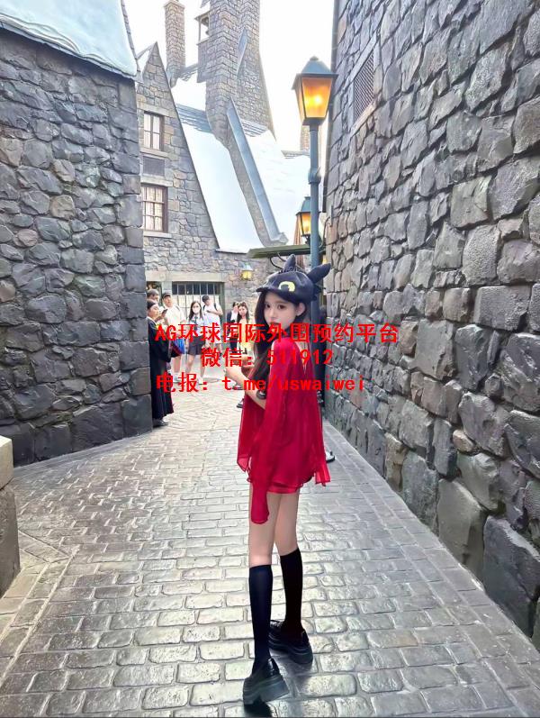 简约时髦留学生朵宁