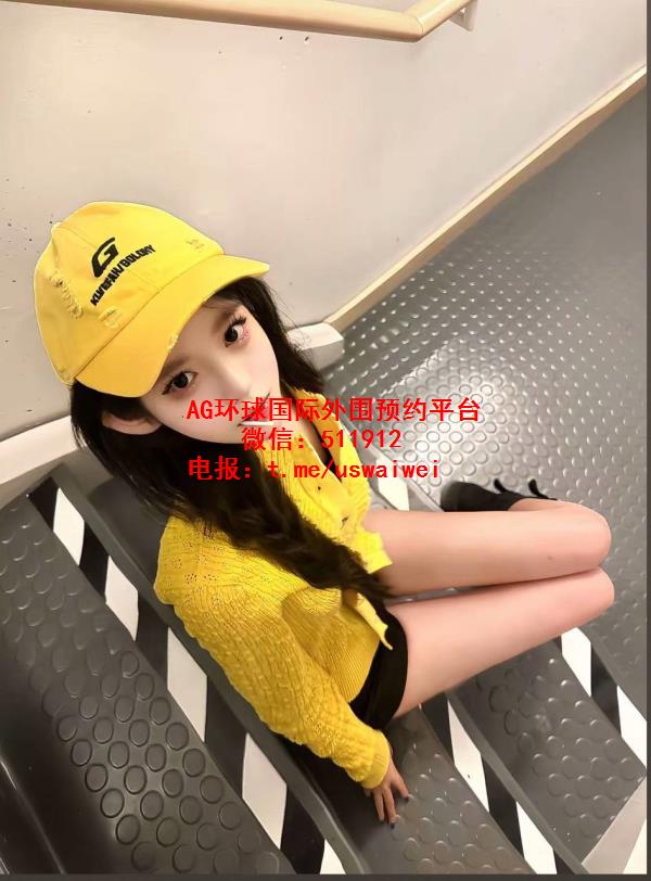 简约时髦留学生朵宁