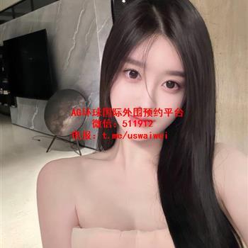 饱满曲线模特Lerin