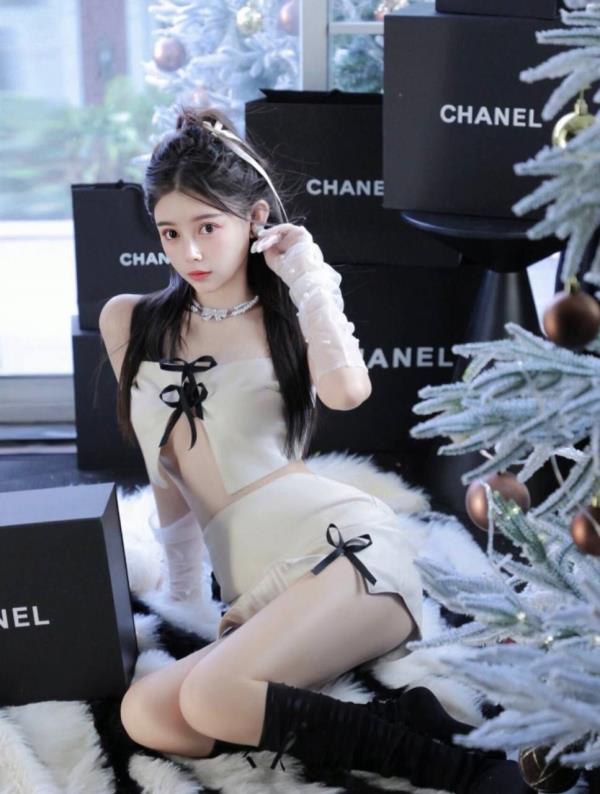 甜美元气少女一怡