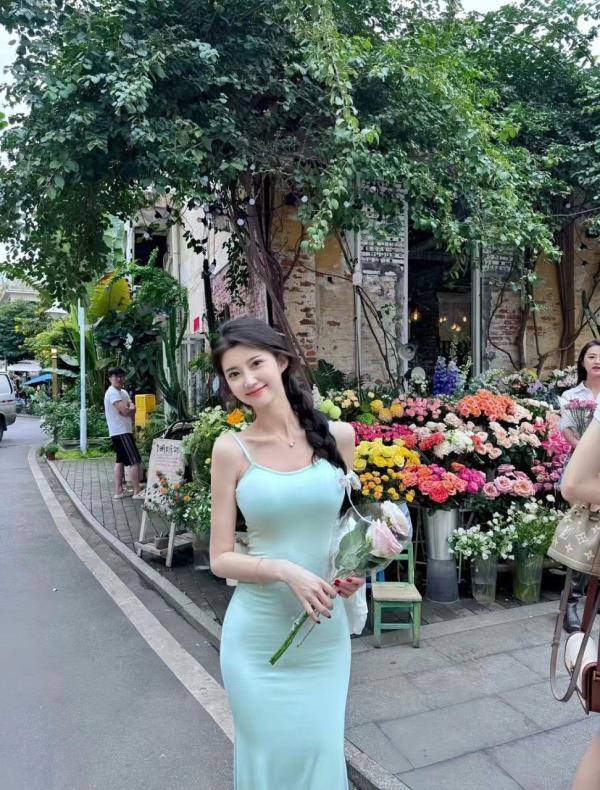 甜美初恋脸模特栀小董