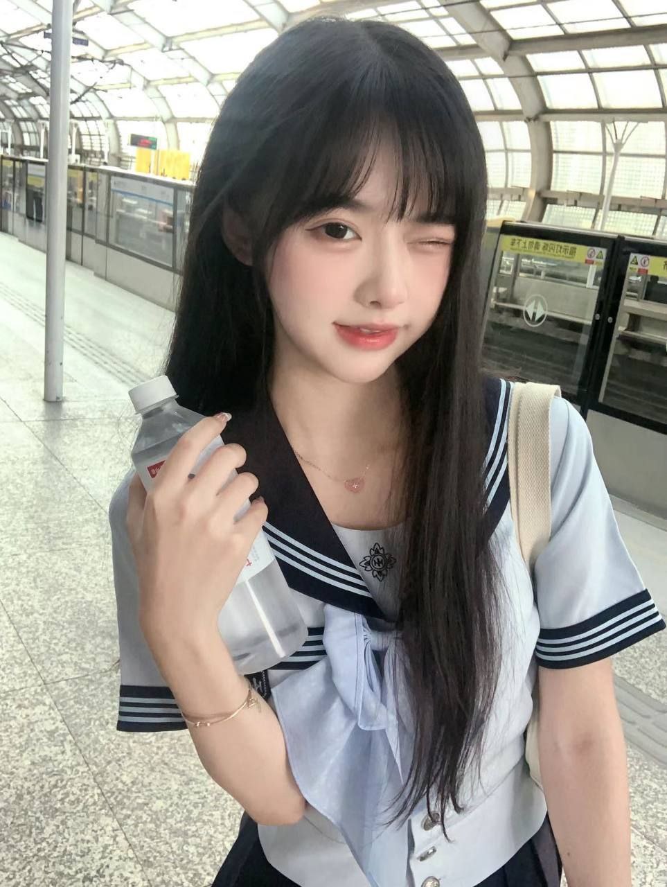 清纯校花静媛