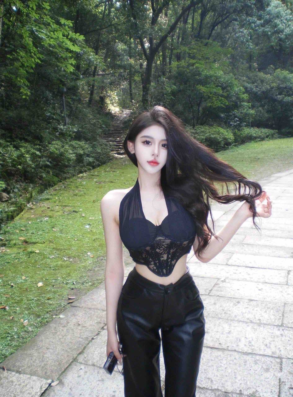圈外女友薇妮