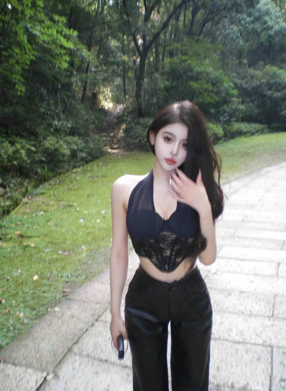 圈外女友薇妮