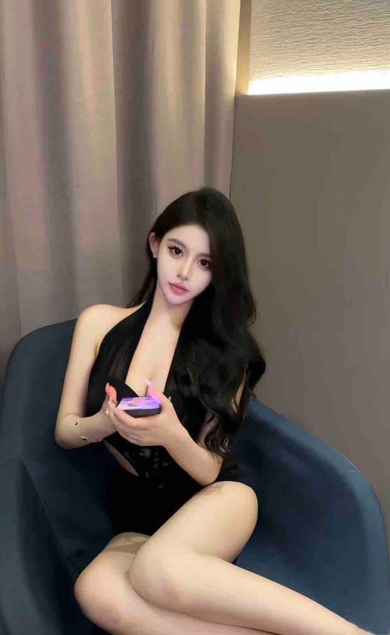 圈外女友薇妮