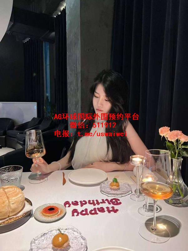清冷精致系御姐Prina