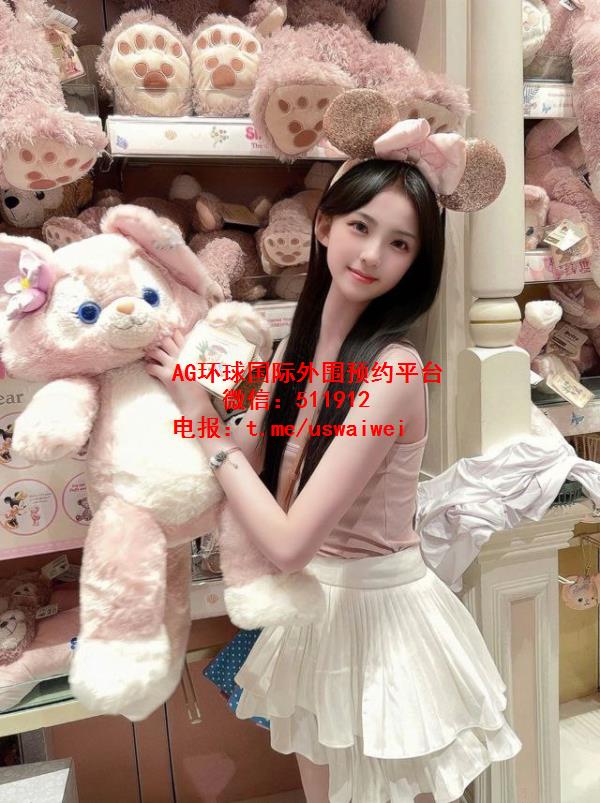 可萌可欲小女孩Preen