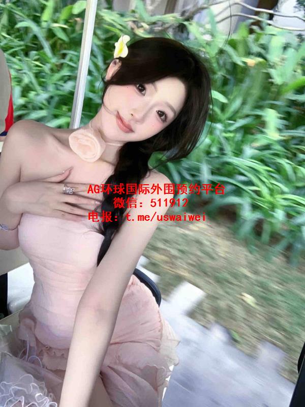 妩媚骨感美女Olien