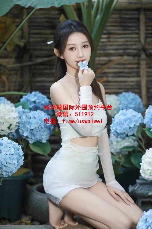 高挑可爱型女孩鹿幼