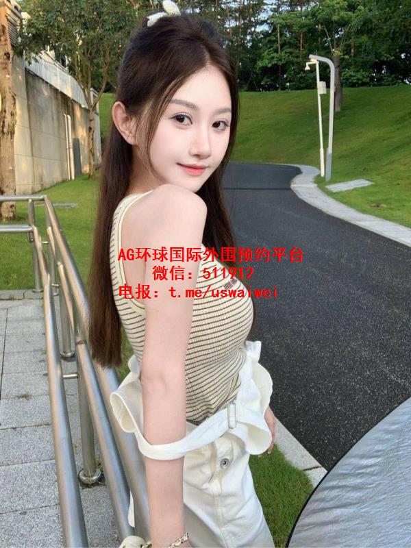 高挑可爱型女孩鹿幼
