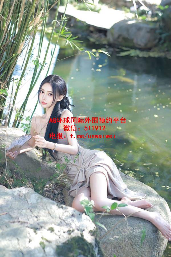 清新性感兼备薇妍
