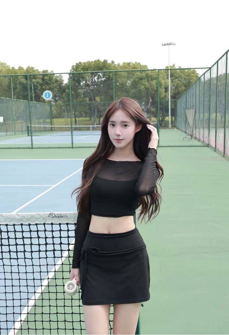 运动少女Helyn