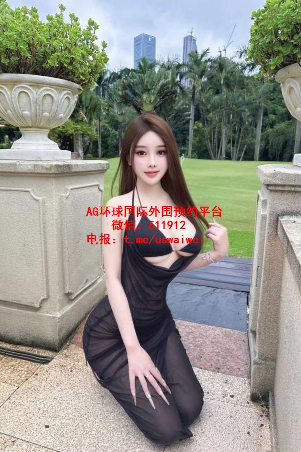 时尚签约模特艾娜