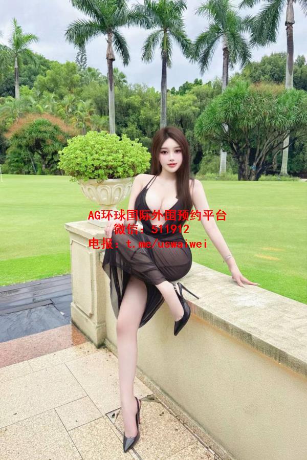 时尚签约模特艾娜