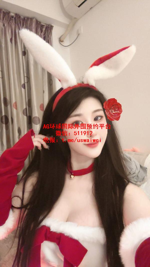 身材火辣御姐贝拉米