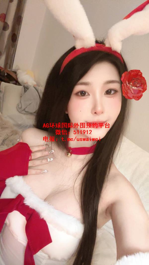 身材火辣御姐贝拉米