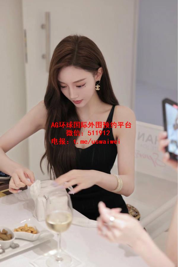 品牌签约艺人亦彤