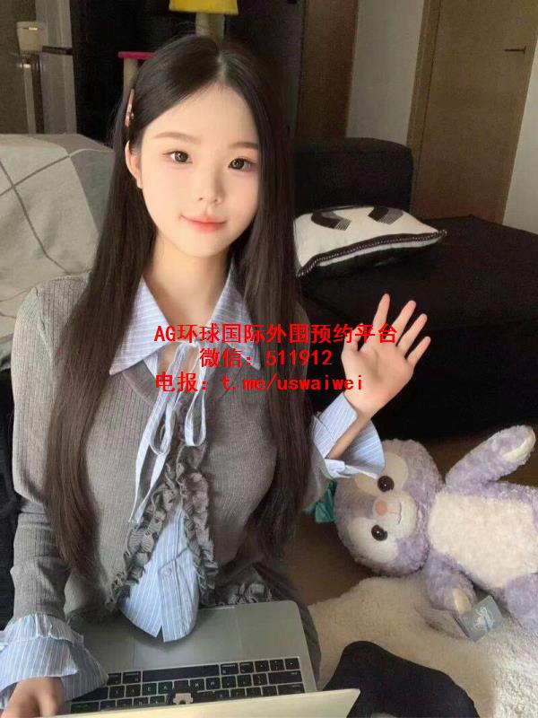可爱动人学妹小团子