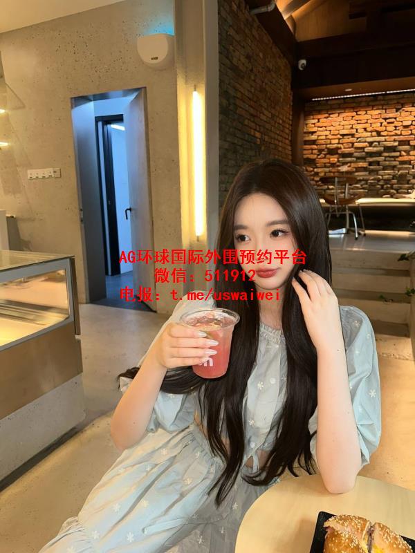 新人签约模特Olira