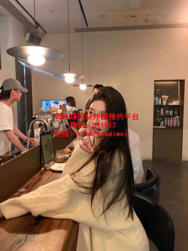 利落时尚网红Dayra