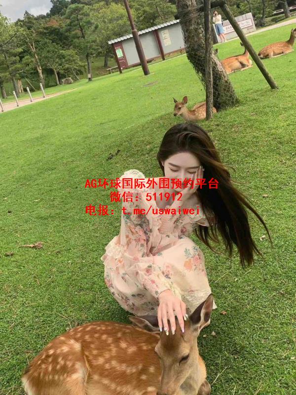 利落时尚网红Dayra