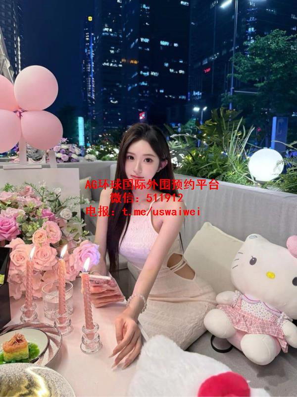 纯欲网拍模特Corah