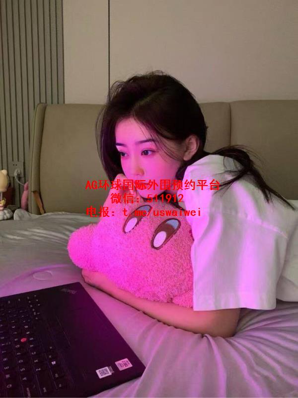 纯欲网拍模特Corah