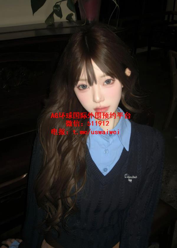 精致妆容小姐姐Niria