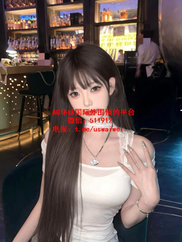 精致妆容小姐姐Niria