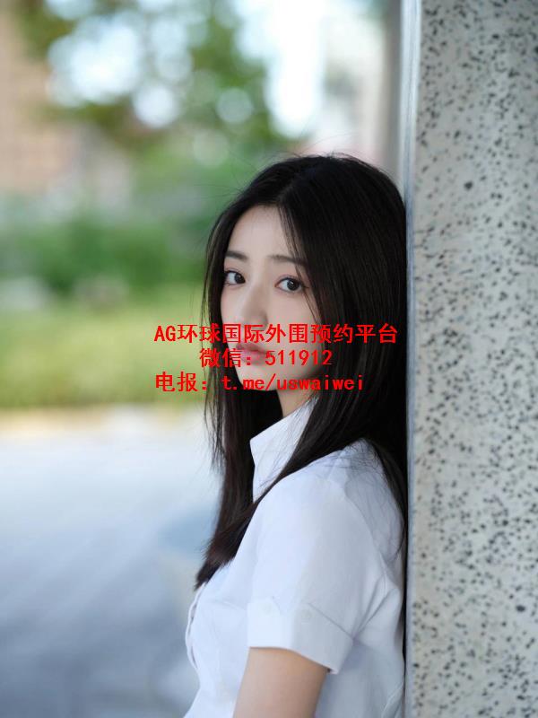 美院在读生Laren