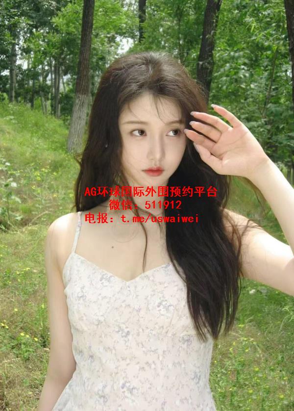 美术学院在读洛晴