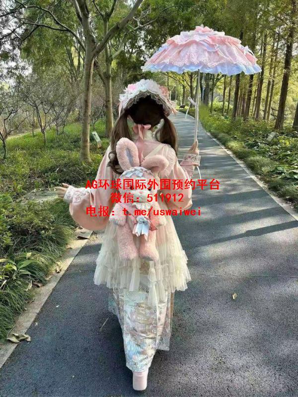 反差小母狗Miron