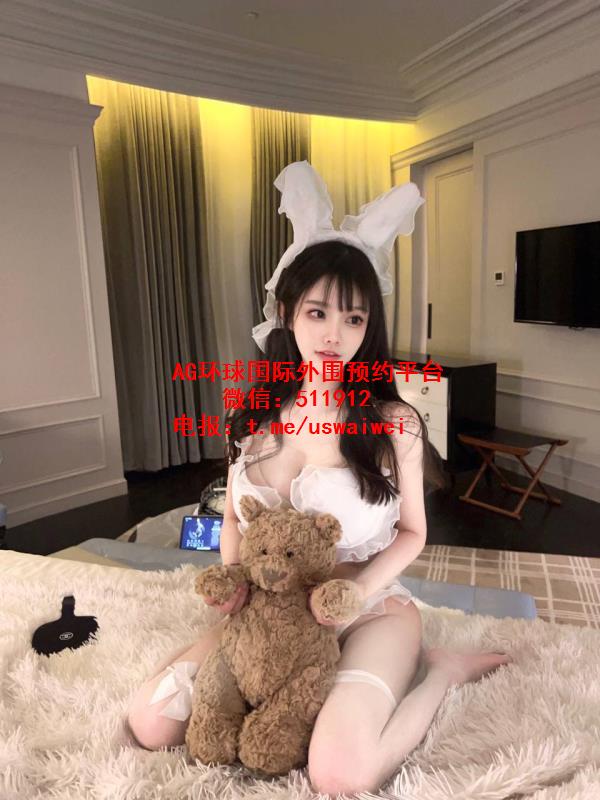 巨乳娃娃脸Lyria