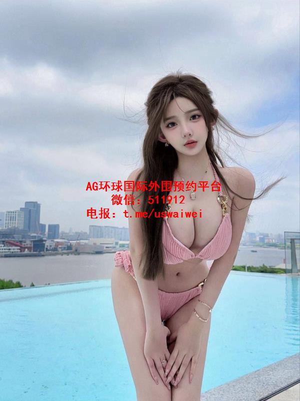 大胸泳装模特茹怡