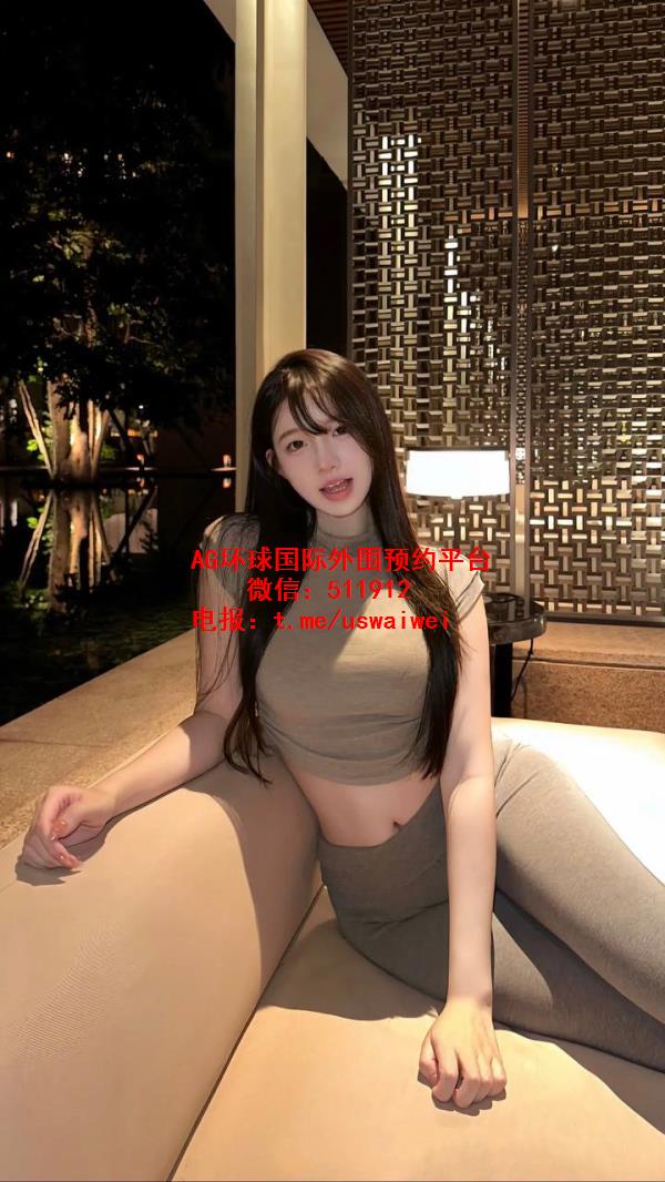 沙漏肉感身材蓁蓁