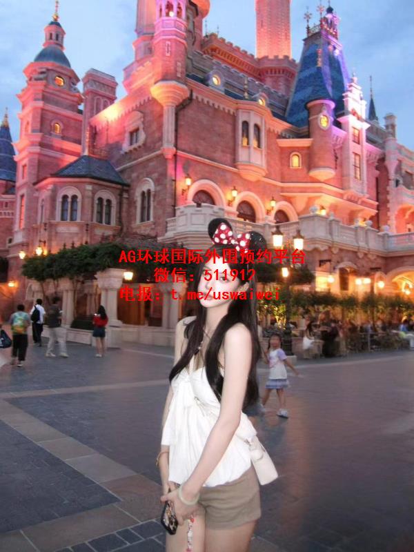 清冷系气质女孩茹宁