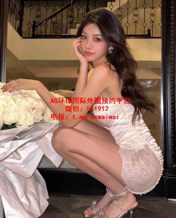 欧美风暖白肤辣妹Kae