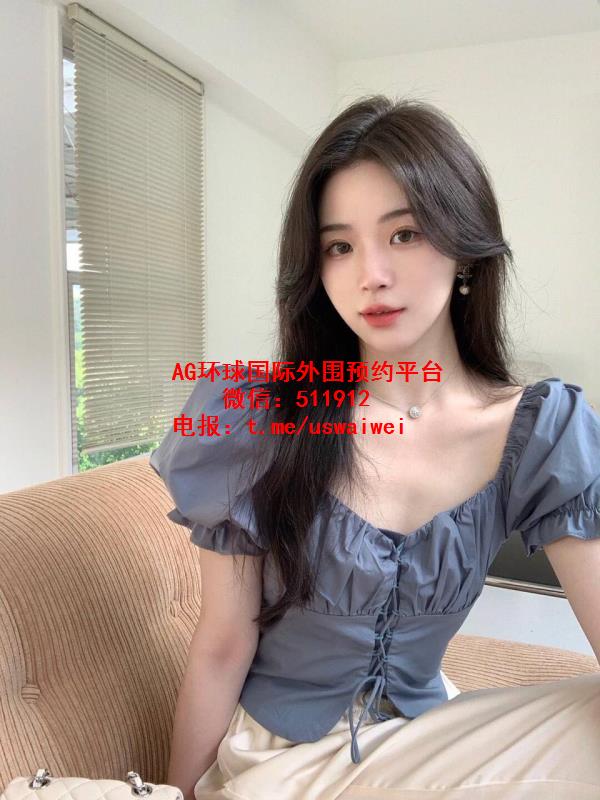 衣着随性有型Fay