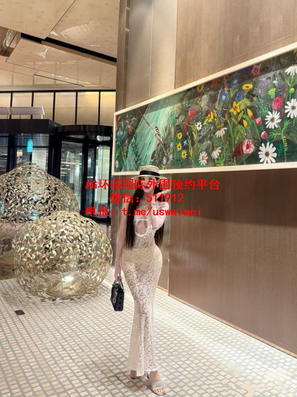 艺术学院毕业生恬雅